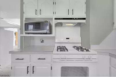 28 Oriole Rd, Jefferson Township, NJ 07438 - Photo 15