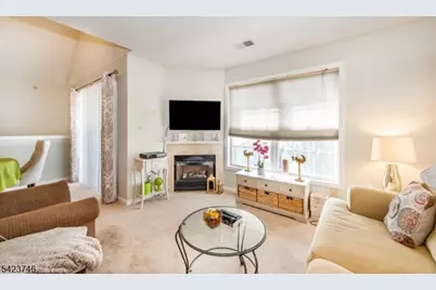 366 Cambridge Dr, Butler, NJ 07405 - Photo 7