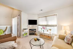 366 Cambridge Dr, Butler, NJ 07405 - Photo 7