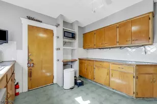 8 Elm St, West Orange Township, NJ 07052 - Photo 19