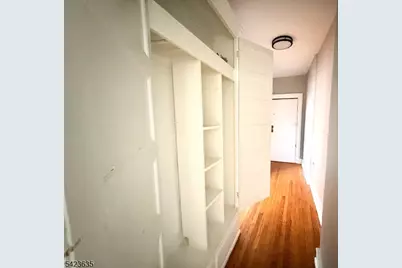 17 Elwood Pl Apt #305, Newark, NJ 07104 - Photo 5