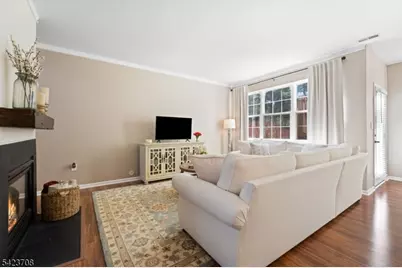 8 Scarlet Oak Dr, Montgomery Township, NJ 08540 - Photo 9