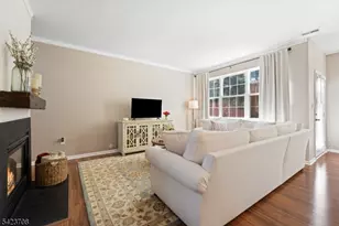 8 Scarlet Oak Dr, Montgomery Township, NJ 08540 - Photo 9