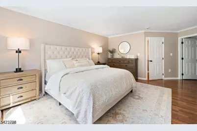 8 Scarlet Oak Dr, Montgomery Township, NJ 08540 - Photo 17