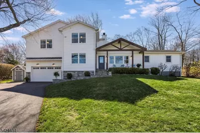 4 Valley View Rd, Chester, NJ 07930 - Photo 1