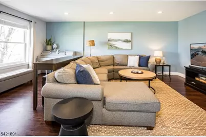 4 Valley View Rd, Chester, NJ 07930 - Photo 15