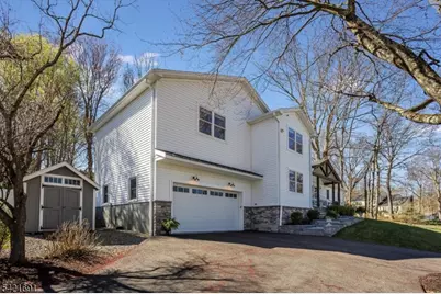 4 Valley View Rd, Chester, NJ 07930 - Photo 3