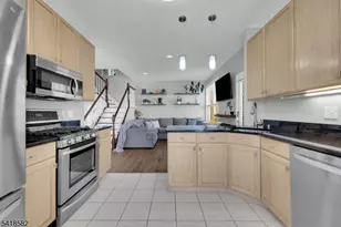 140 Arrowgate Dr, Randolph Township, NJ 07869 - Photo 15