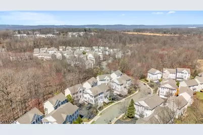 140 Arrowgate Dr, Randolph Township, NJ 07869 - Photo 3