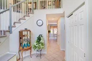 8 Mulberry Ct, Roxbury Township, NJ 07876 - Photo 7