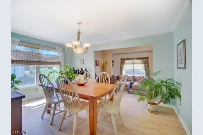 8 Mulberry Ct, Roxbury Township, NJ 07876 - Photo 7