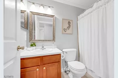 106 Rock Creek Dr, Clifton, NJ 07014 - Photo 25