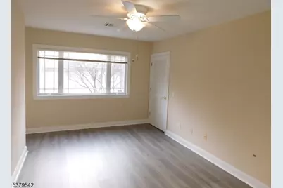 34 Breckenridge Ter, Kinnelon, NJ 07405 - Photo 9