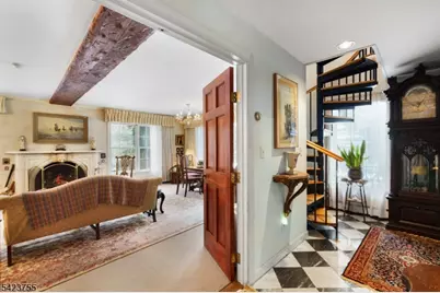 691 Ridgedale Ave, East Hanover Township, NJ 07936 - Photo 3