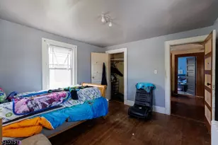 427 Robins St, Roselle, NJ 07203 - Photo 11