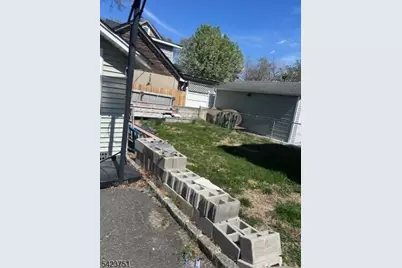 427 Robins St, Roselle, NJ 07203 - Photo 5