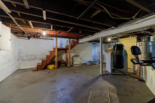 427 Robins St, Roselle, NJ 07203 - Photo 35