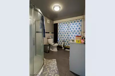 427 Robins St, Roselle, NJ 07203 - Photo 13