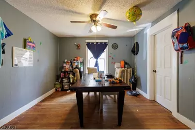 427 Robins St, Roselle, NJ 07203 - Photo 19
