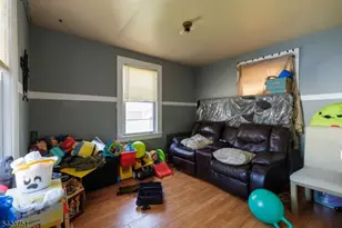 427 Robins St, Roselle, NJ 07203 - Photo 23