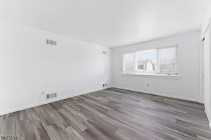 23 Renaissance Dr, Clifton, NJ 07013 - Photo 11