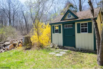 32 Cedar Ter, Jefferson Township, NJ 07885 - Photo 13