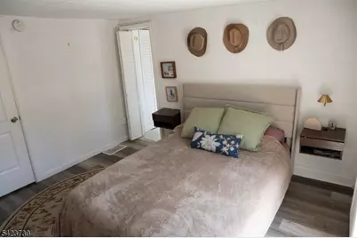 32 Cedar Ter, Jefferson Township, NJ 07885 - Photo 17