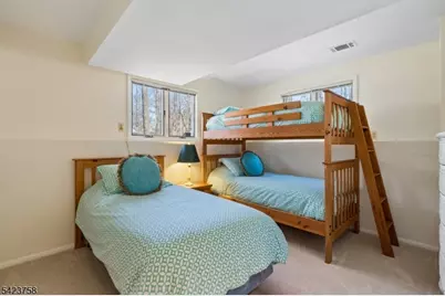 201 S New Jersey Ave, Jefferson Township, NJ 07849 - Photo 25