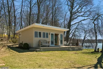 201 S New Jersey Ave, Jefferson Township, NJ 07849 - Photo 7