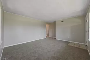 131 La Monte Ave, Bound Brook, NJ 08805 - Photo 9