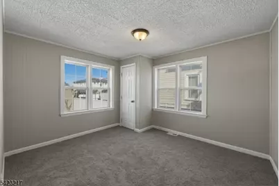 131 La Monte Ave, Bound Brook, NJ 08805 - Photo 17