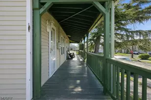 131 La Monte Ave, Bound Brook, NJ 08805 - Photo 7