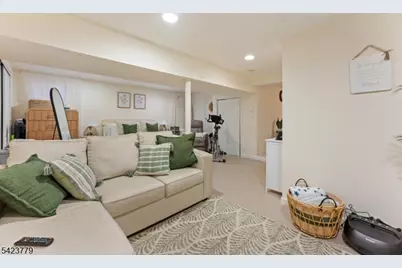 191 E 9th St, Clifton, NJ 07011 - Photo 25