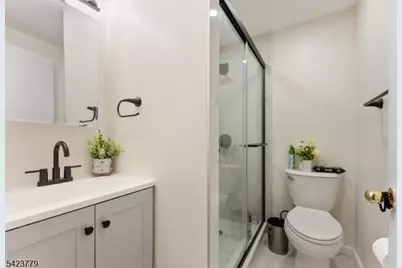 191 E 9th St, Clifton, NJ 07011 - Photo 19