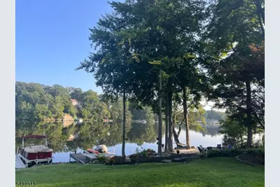 173 Point Breeze Dr, West Milford, NJ 07421 - Photo 33