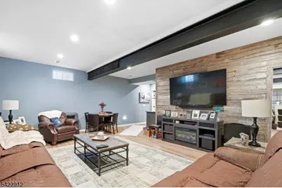 173 Point Breeze Dr, West Milford, NJ 07421 - Photo 19