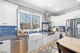 173 Point Breeze Dr, West Milford, NJ 07421 - Photo 9