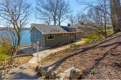 38 Ithanell Rd, Hopatcong, NJ 07843 - Photo 31