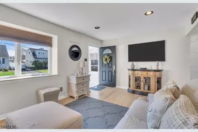 12 Overhill Rd, Belleville, NJ 07109 - Photo 7