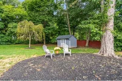 8 Beechwood Rd, Bernards Township, NJ 07920 - Photo 9