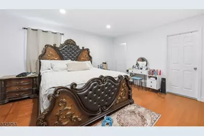 1296 Magie Ave, Elizabeth, NJ 07208 - Photo 7