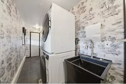 4 Glencove Rd, Parsippany, NJ 07950 - Photo 35