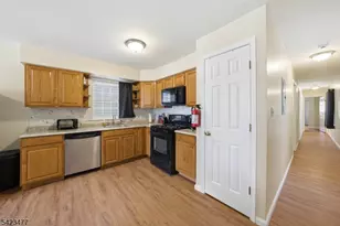 1049 Lafayette St, Elizabeth, NJ 07201 - Photo 3