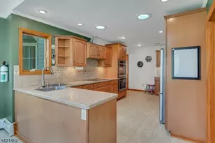 25 Yorke Rd, Mountain Lakes, NJ 07046 - Photo 9