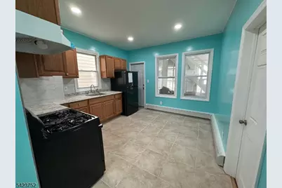192 Edmund Ave, Paterson, NJ 07502 - Photo 7