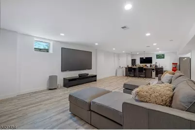 57 Walnut St, Livingston, NJ 07039 - Photo 33