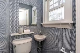 83 Essex Ave, Montclair, NJ 07042 - Photo 17