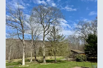 202 Millbrook Rd, Hardwick Township, NJ 07825 - Photo 5