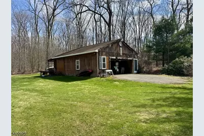 202 Millbrook Rd, Hardwick Township, NJ 07825 - Photo 9