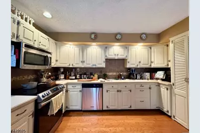 202 Millbrook Rd, Hardwick Township, NJ 07825 - Photo 17
